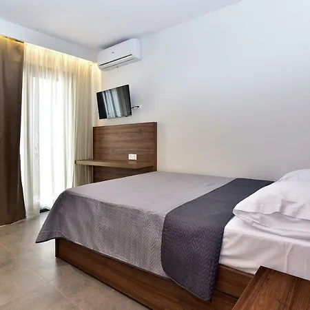 Eutopia Paralia Katerinis Exterior photo